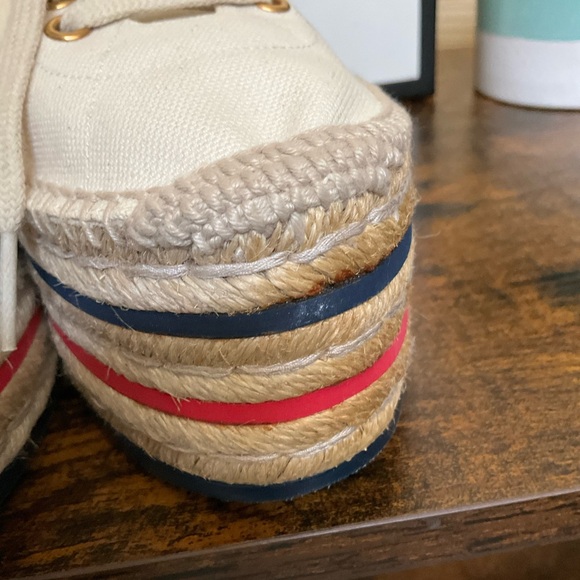 GUCCI 
Canvas Logo Lace-Up Platform Espadrilles 36 Greggio Grege - Picture 5 of 15